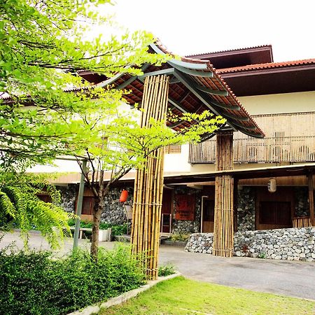 J. Park Hotel Chonburi Exteriör bild