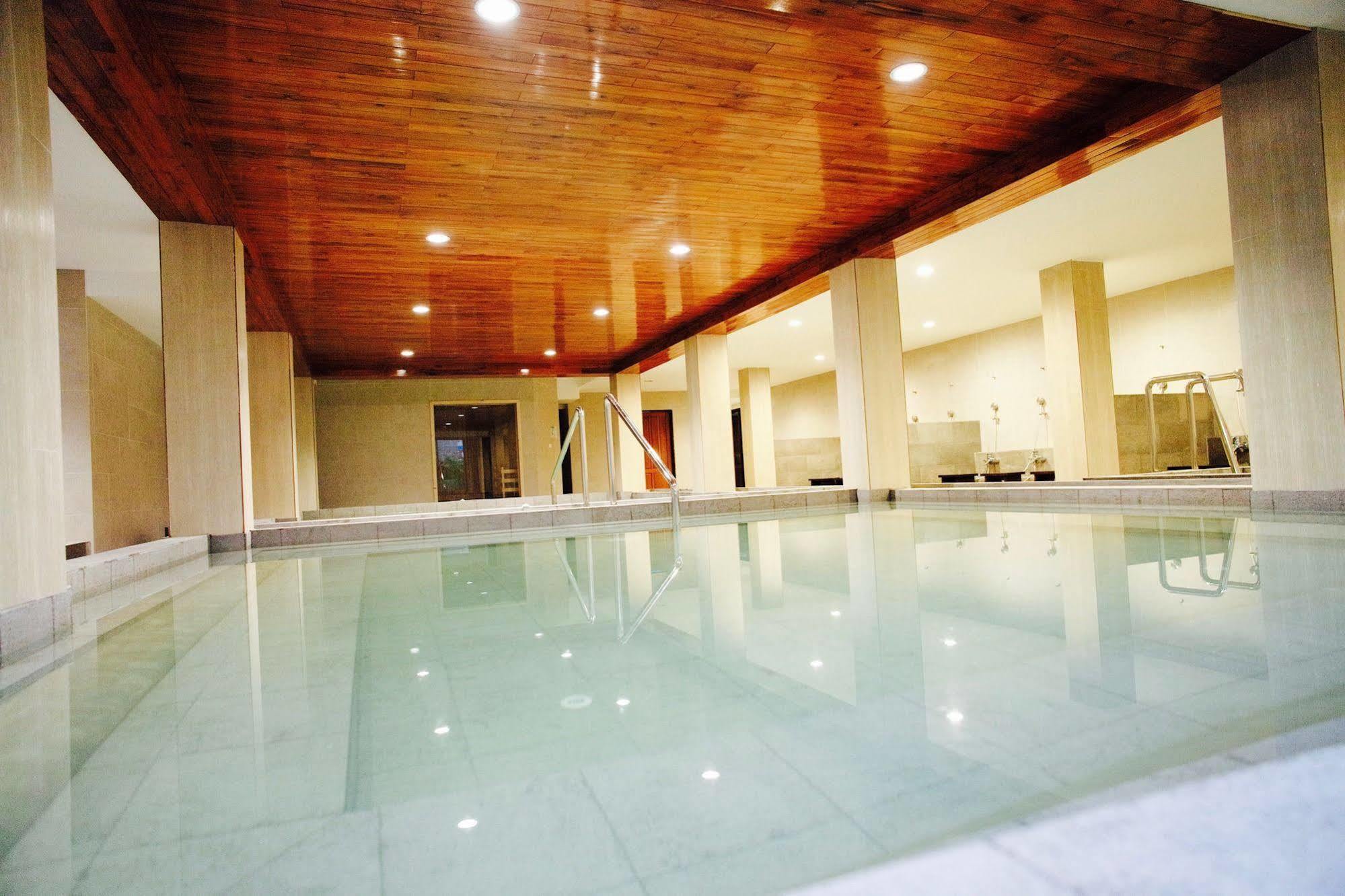 J. Park Hotel Chonburi Exteriör bild
